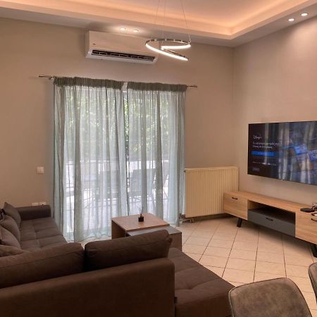 Comfortable Apartment Near To Metro Афины Экстерьер фото
