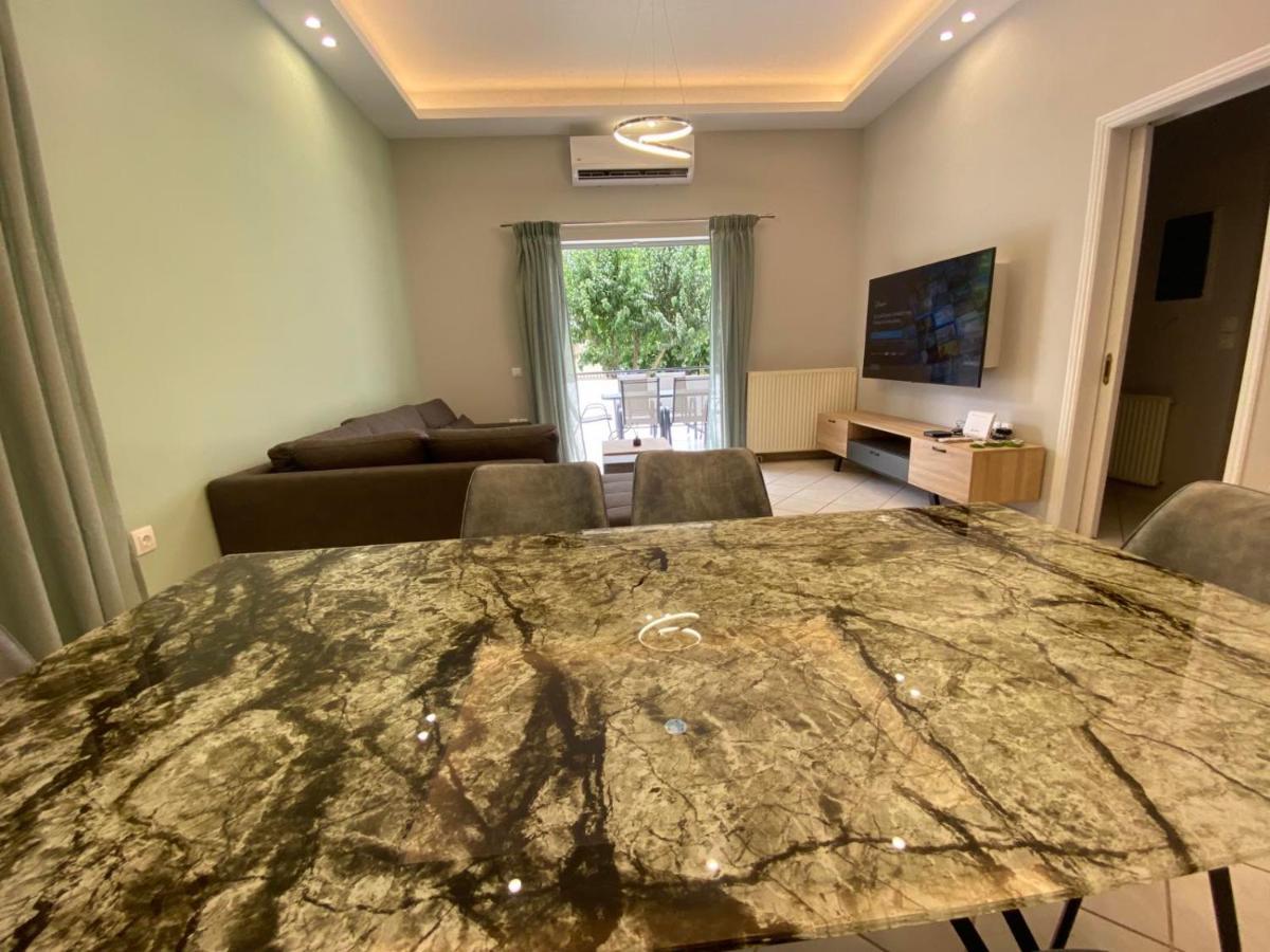 Comfortable Apartment Near To Metro Афины Экстерьер фото